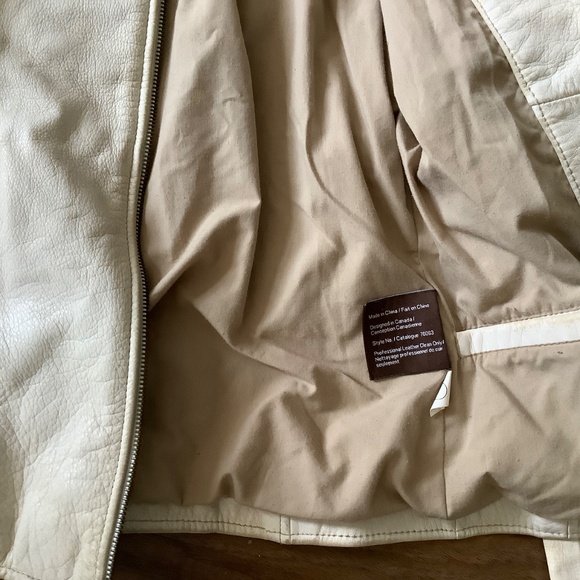 Danier off-white biker leather jacket - Picture 11 of 11